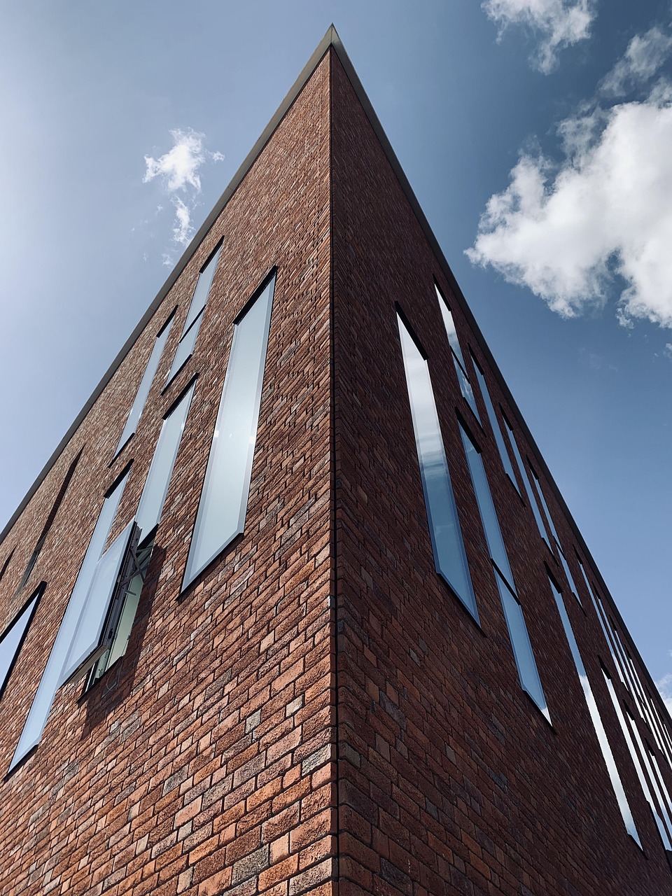 Комплексный ремонт спортивных клубов и нежилых коммерческих помещений в Москве